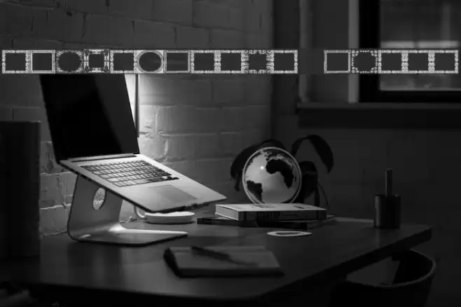 Vintage Frames 11 Font examples