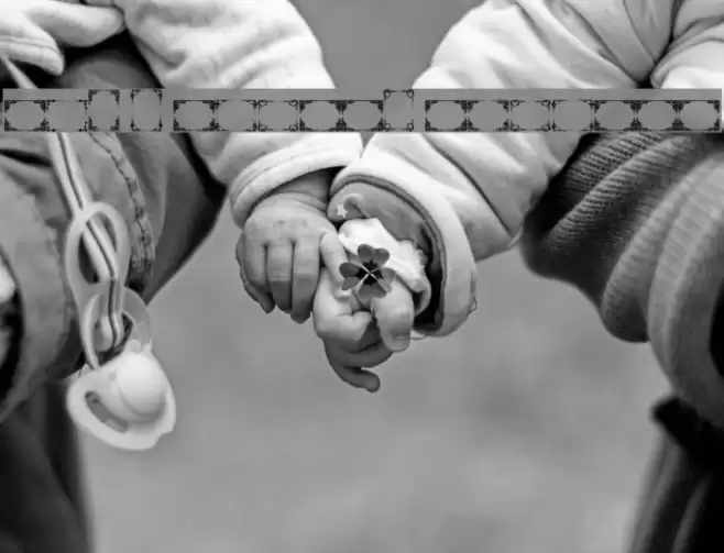 Vintage Frames 17 Font examples