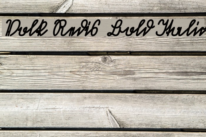 Volk Redis  Bold Italic Example 3