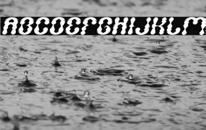 WATER DROP Italic Font examples