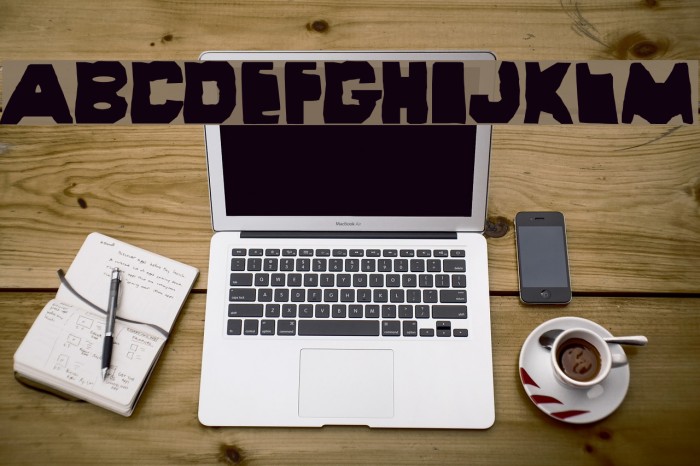 Wayzgoose Strut Font examples