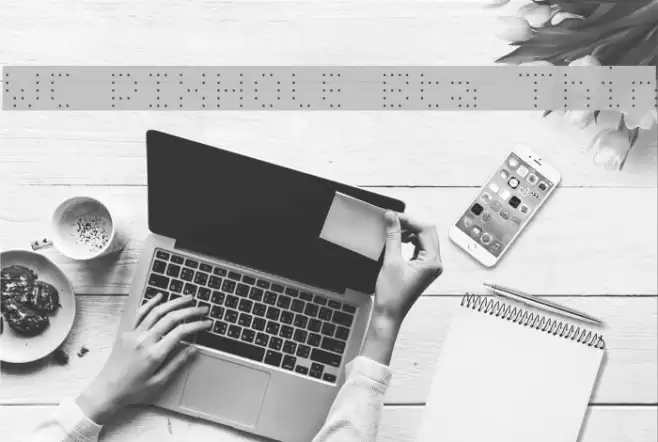 WC PIXHOLE Bta Thin Font examples