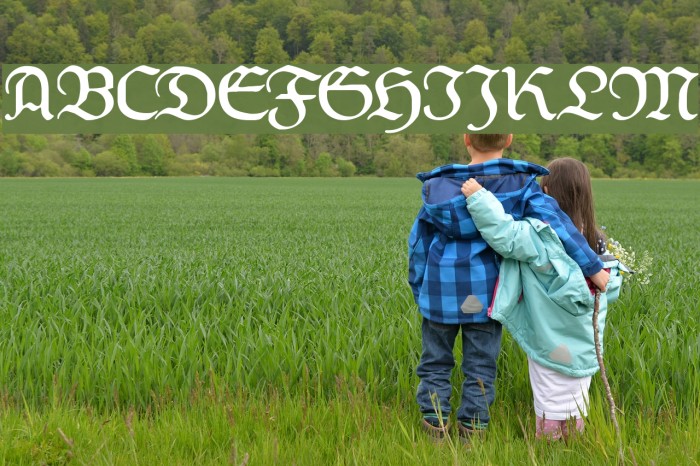 Weiss-Fraktur Font examples