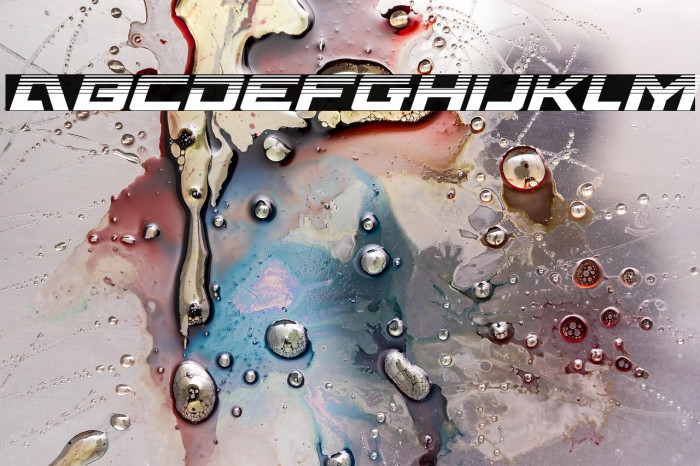 Wildcard Halftone Italic Example 3