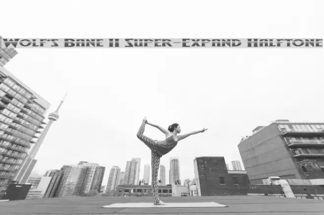 Wolf's Bane II Super-Expand Halftone Schriftart examples