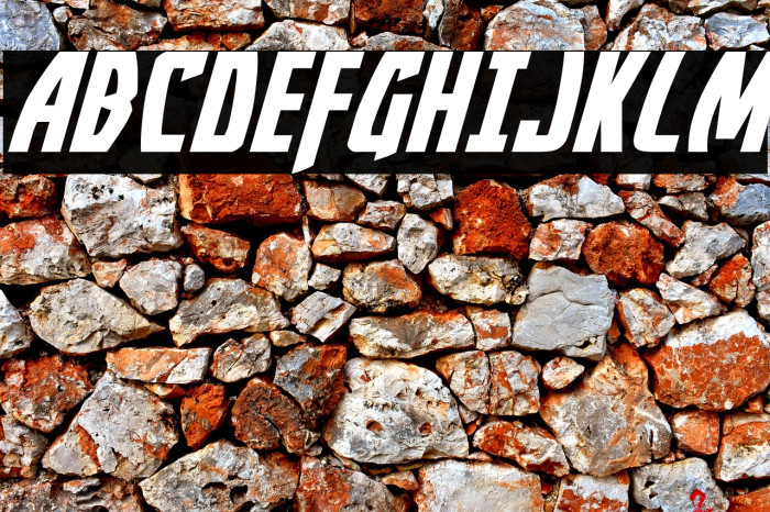 Yankee Clipper Expanded Italic Example 1