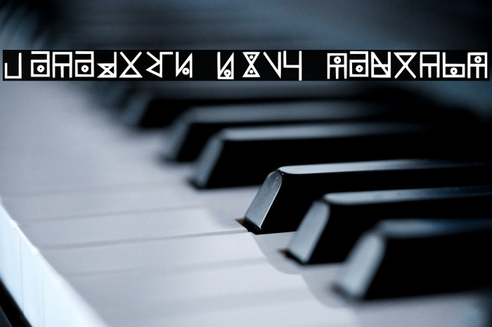 Yelekish Font Regular Example 1