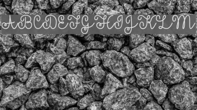 YellowButterflies Font examples