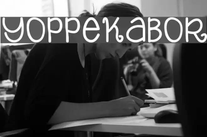 Yop_Pekabor Font examples