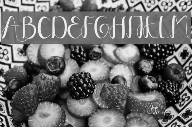 YullisaScript Font examples