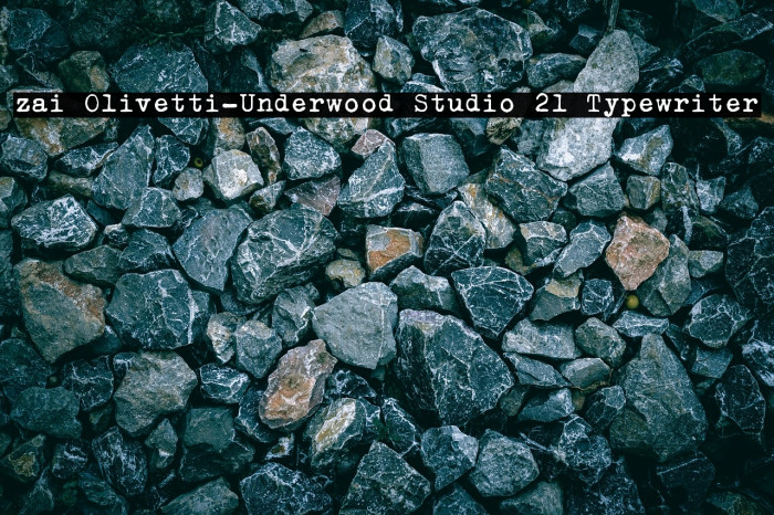 zai Olivetti-Underwood Studio 21 Typewriter Example 1