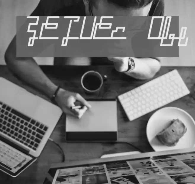 ZETUEcript Oblique Font examples