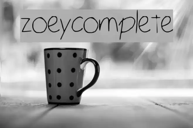 zoey_complete Font examples