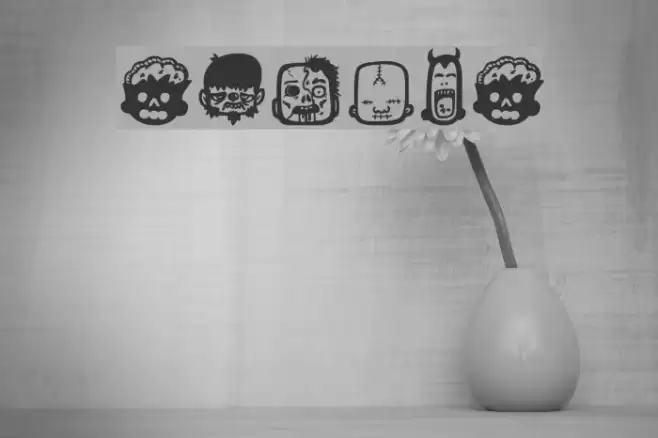 zombiz Font examples